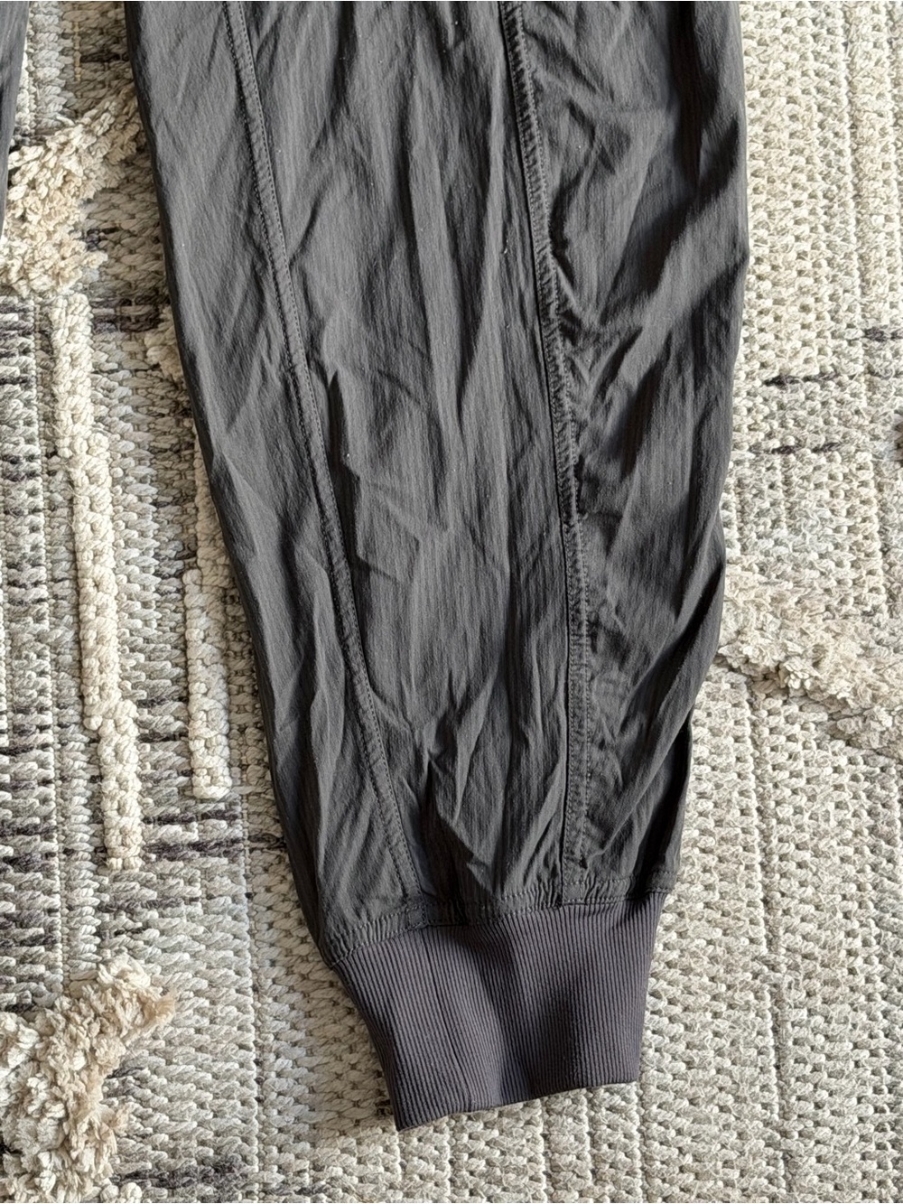 Lululemon Dance Studio Cargo Jogger size Small - Picture 7 of 8
